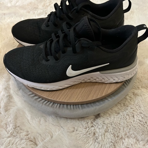 Shoes - Picture 5 of 5